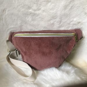 Sac banane velours côtelé modèle Marina vieux rose3 Sophiacreas Callac 2024