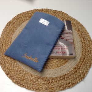 Pochette à livre personnalisée Isabelle Sophiacréas callac