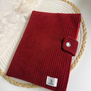 pochette à livre velours côtelé bordeau3 fermeture bouton pression sophiacreas callac 2025