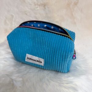 trousse velours côtelé bleu2 Sophiacréas Callac 2025
