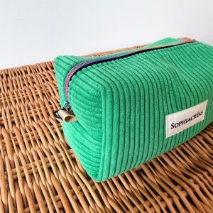 trousse velours côtelé vert d'eau Sophiacréas Callac 2025